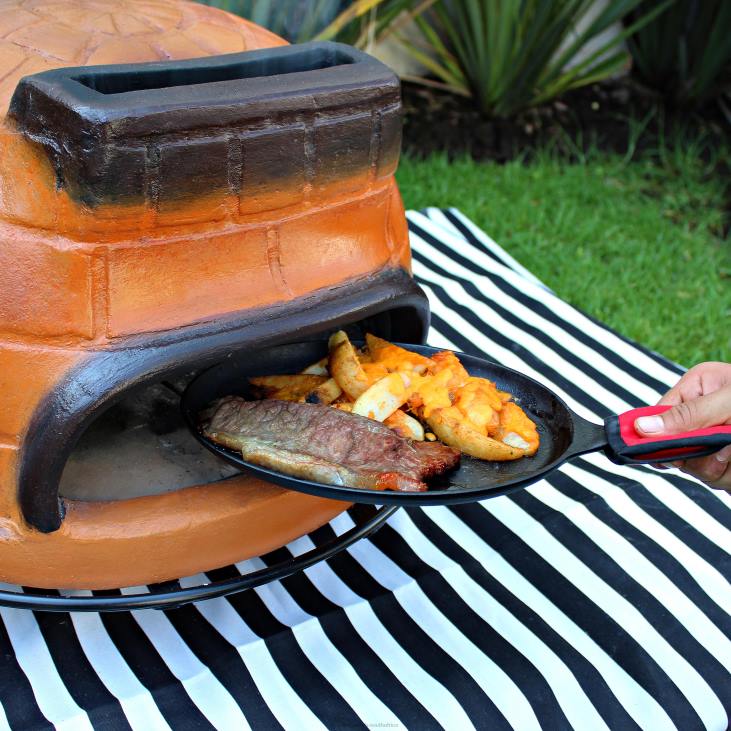 Accessories Plow & Hearth Talavera Sienna Pizza Oven NFLB2950