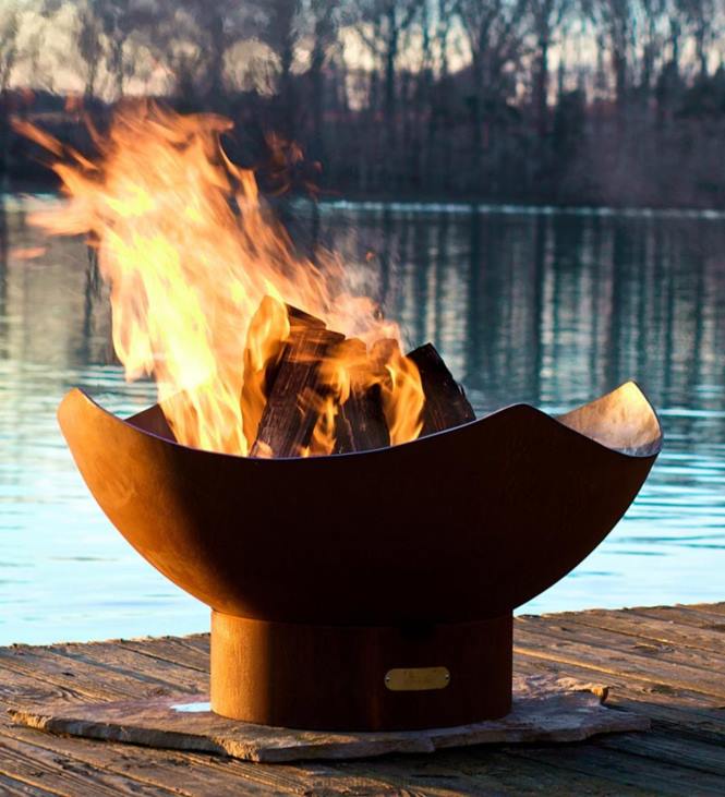 Houseware Plow & Hearth American-Made Firepit Art Manta Ray Fire Pit NFLB1610