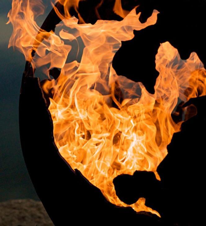 Houseware Plow & Hearth American-Made Firepit Art Third Rock Globe Fire Pit NFLB1605