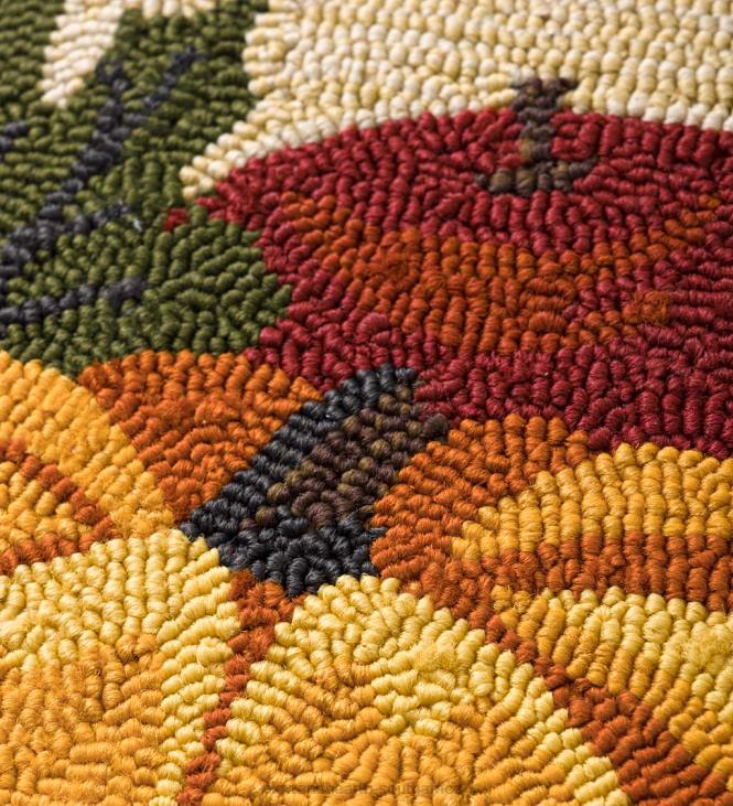 Houseware Plow & Hearth Indoor/Outdoor Fall Bounty Hooked Polypropylene Accent Rug NFLB1312