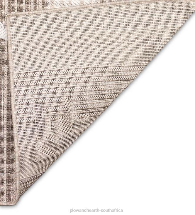 Houseware Plow & Hearth Indoor/Outdoor Honey Bees Polypropylene Rug NFLB1341