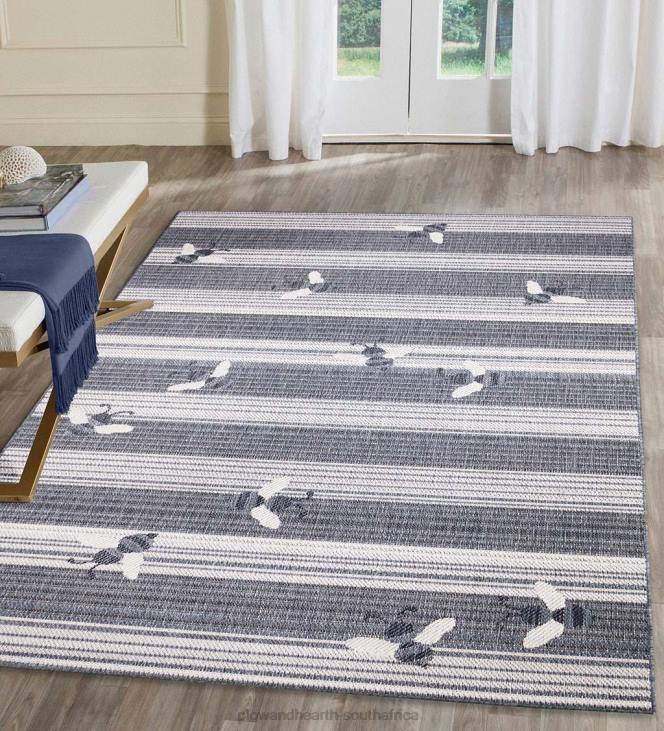 Houseware Plow & Hearth Indoor/Outdoor Honey Bees Polypropylene Rug NFLB1341