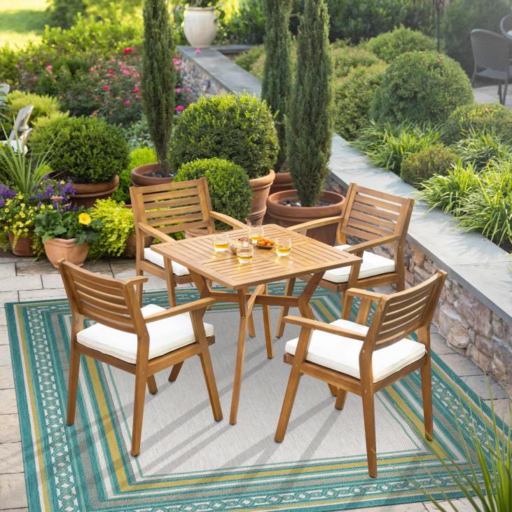 Houseware Plow & Hearth Indoor/Outdoor La Grange Border Polypropylene Rug NFLB1354