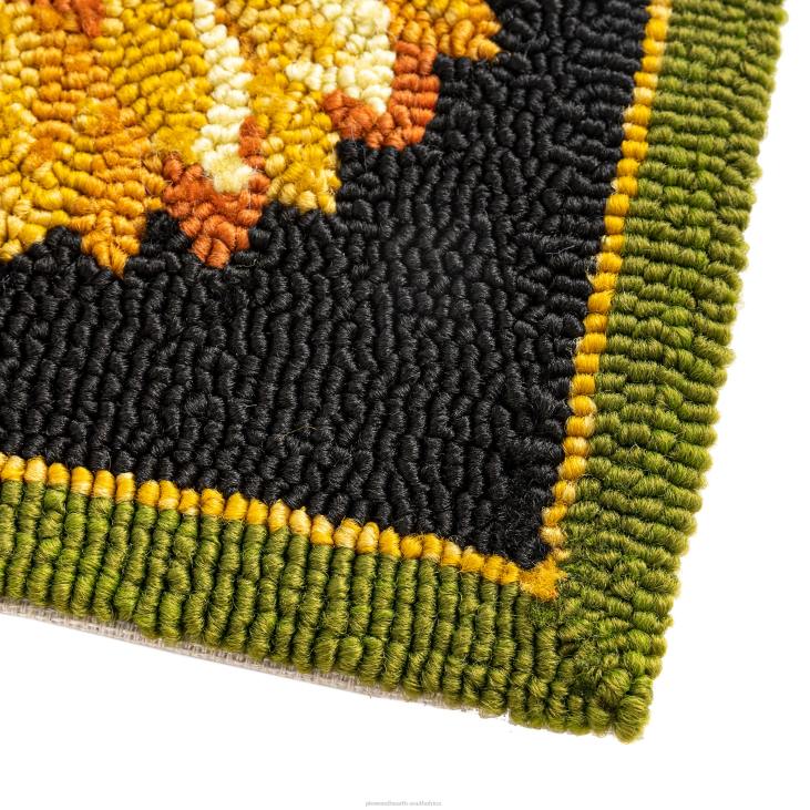 Houseware Plow & Hearth Indoor/Outdoor Sunflower Fields Hand-Hooked Polypropylene Accent Rug NFLB1311