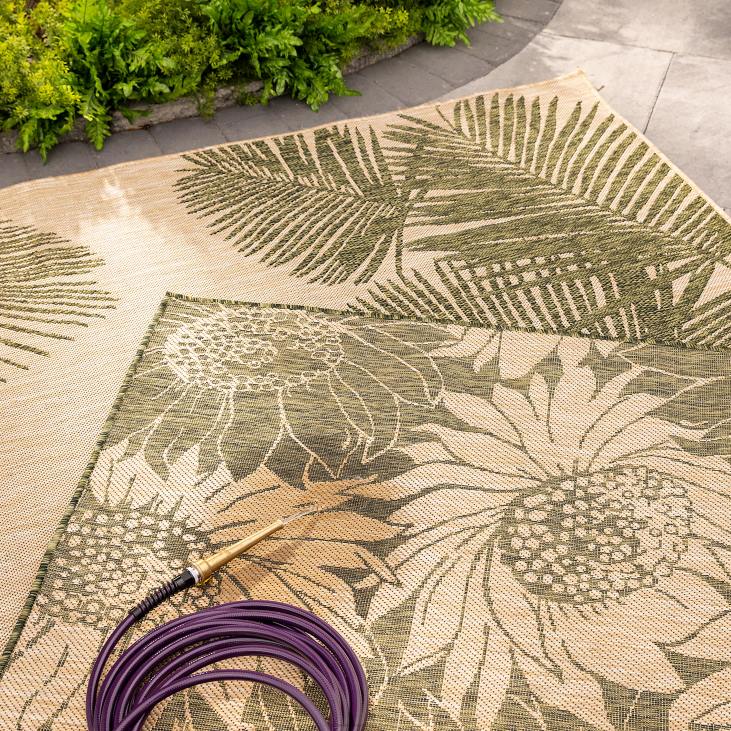 Houseware Plow & Hearth Indoor/Outdoor Sunflower Rug NFLB1442