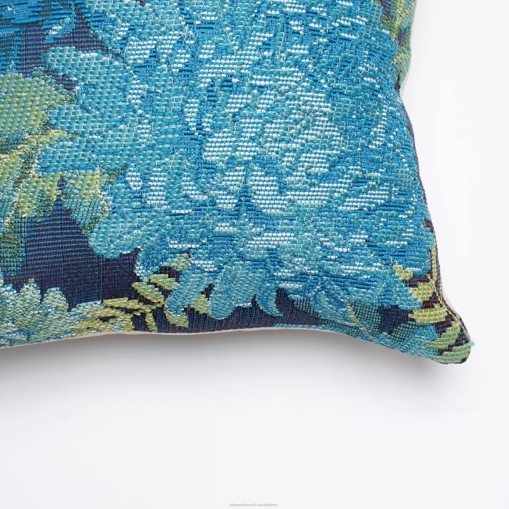 Houseware Plow & Hearth Indoor/Outdoor Chrysanthemum Polypropylene Throw Pillow - Blue NFLB1243