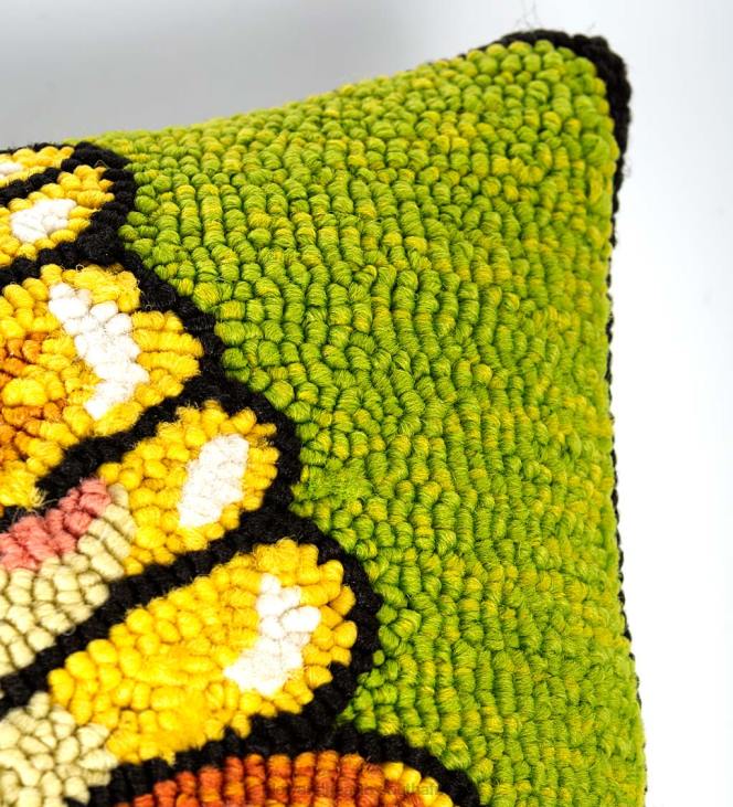 Houseware Plow & Hearth Indoor/Outdoor Green Butterfly Hand Hooked Polypropylene Throw Pillow NFLB1265