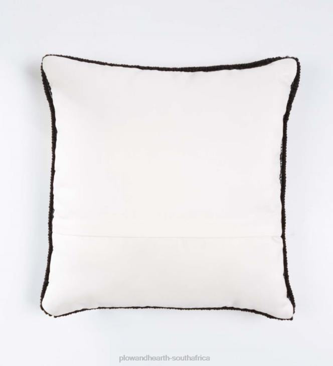 Houseware Plow & Hearth Indoor/Outdoor Hooked Polypropylene Cow Throw Pillow NFLB1257