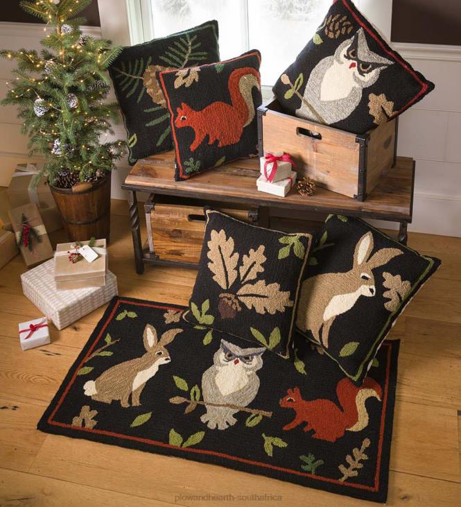 Houseware Plow & Hearth Indoor/Outdoor Woodland Throw Pillows and Rugs Set NFLB1244
