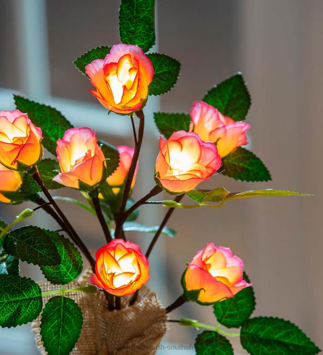 Houseware Plow & Hearth Lighted Rose Bouquet Table Decor NFLB2408