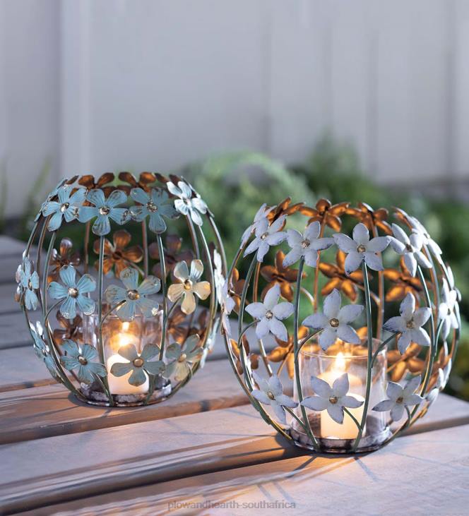 Houseware Plow & Hearth White Flower Metal Votive Holder NFLB2380