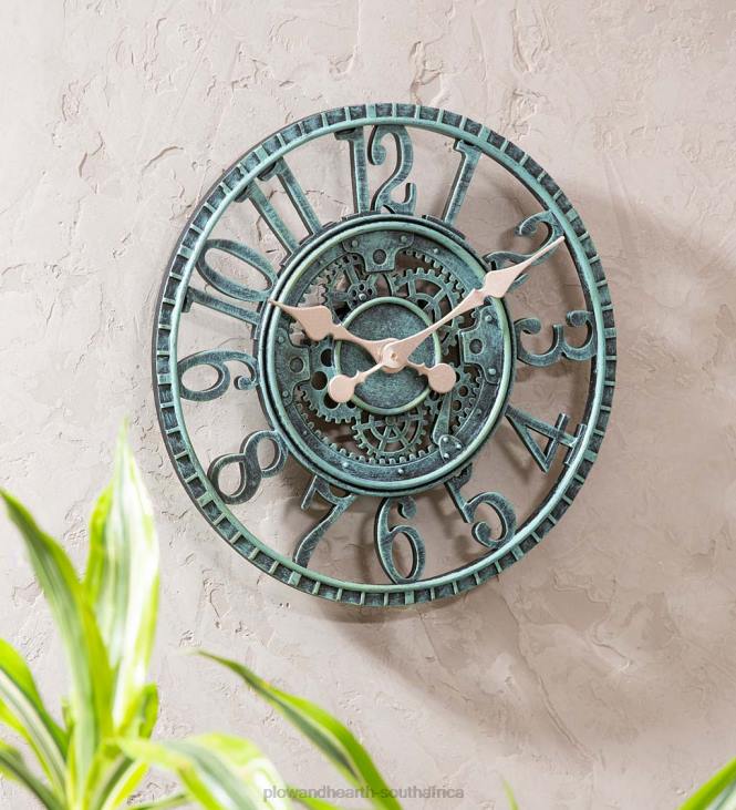Houseware Plow & Hearth Indoor/Outdoor Resin Wall Clock NFLB2533