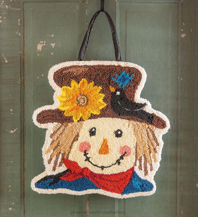 Houseware Plow & Hearth Indoor/Outdoor Scarecrow Hooked Polypropylene Door Decor NFLB2502