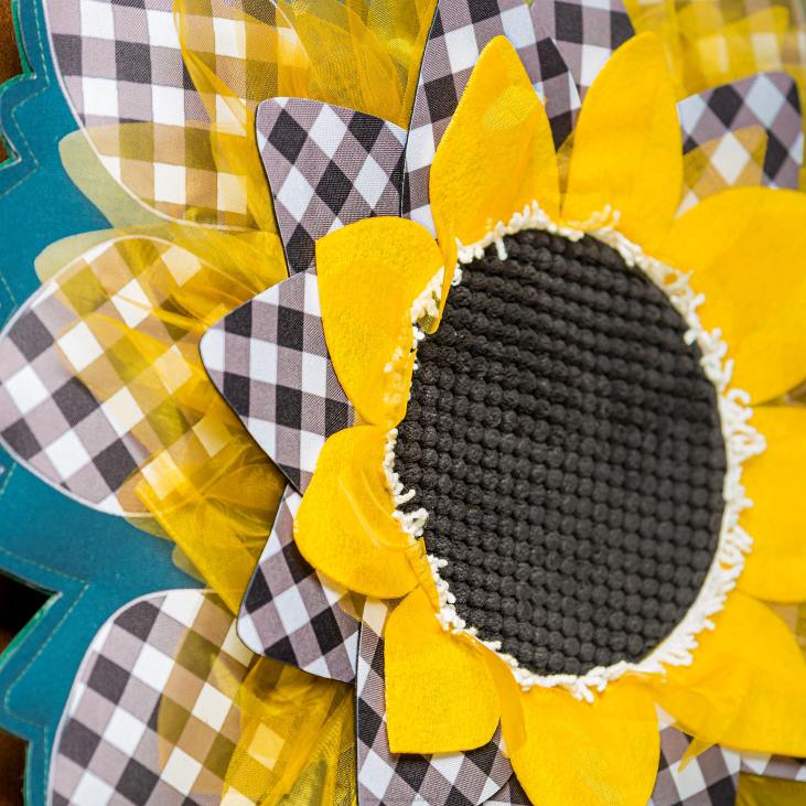 Houseware Plow & Hearth Sunflower with Checks Door Decor NFLB2501