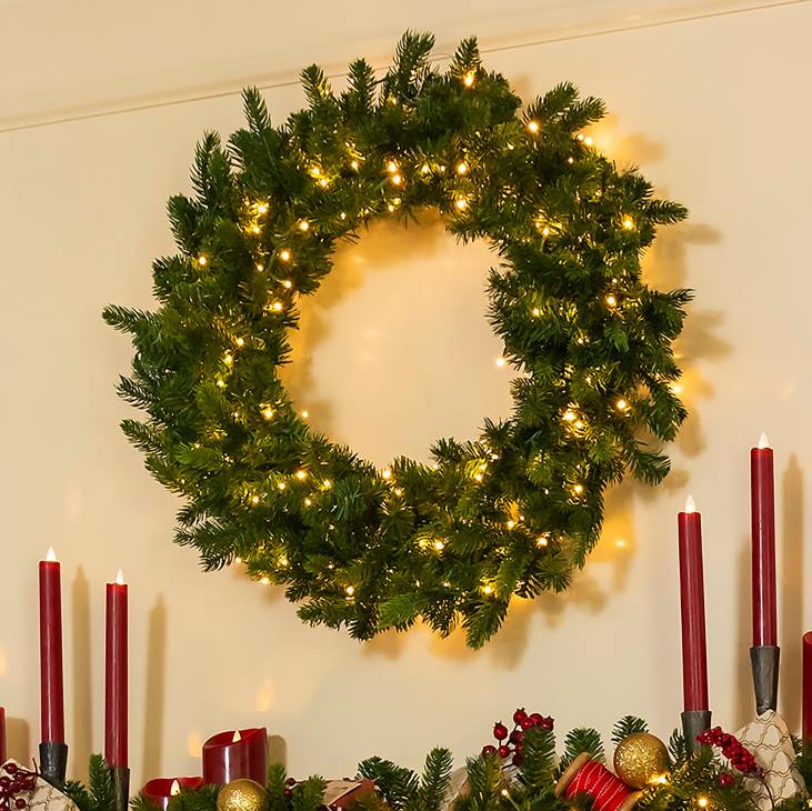 Houseware Plow & Hearth Arlington Indoor/Outdoor Lighted Holiday Wreath NFLB1697