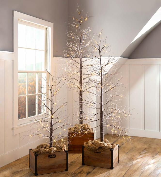 Houseware Plow & Hearth Indoor/Outdoor Snowy Lighted Tree NFLB1689