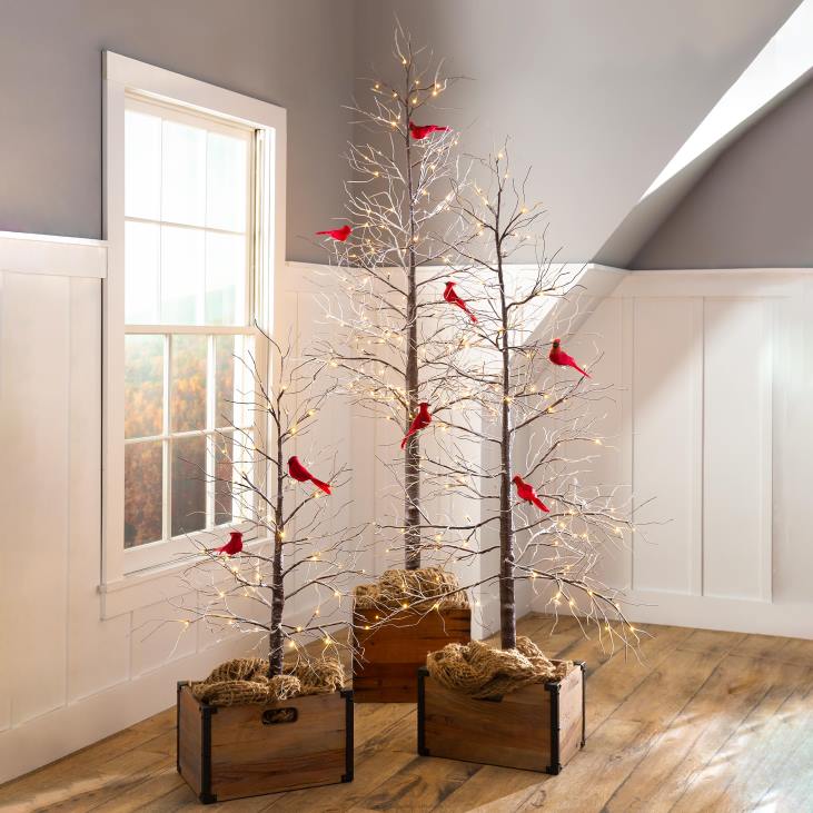 Houseware Plow & Hearth Indoor/Outdoor Snowy Lighted Tree NFLB1689