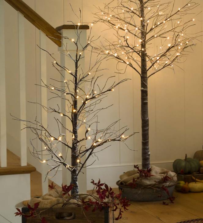 Houseware Plow & Hearth Indoor/Outdoor Snowy Lighted Tree NFLB1689