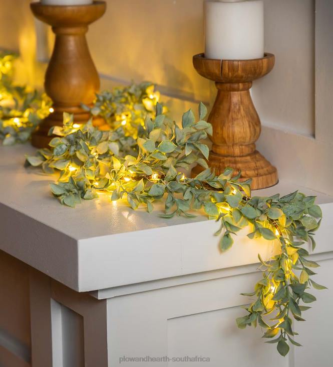 Houseware Plow & Hearth Indoor/Outdoor Battery-Operated Lighted Leaves Garland NFLB1669