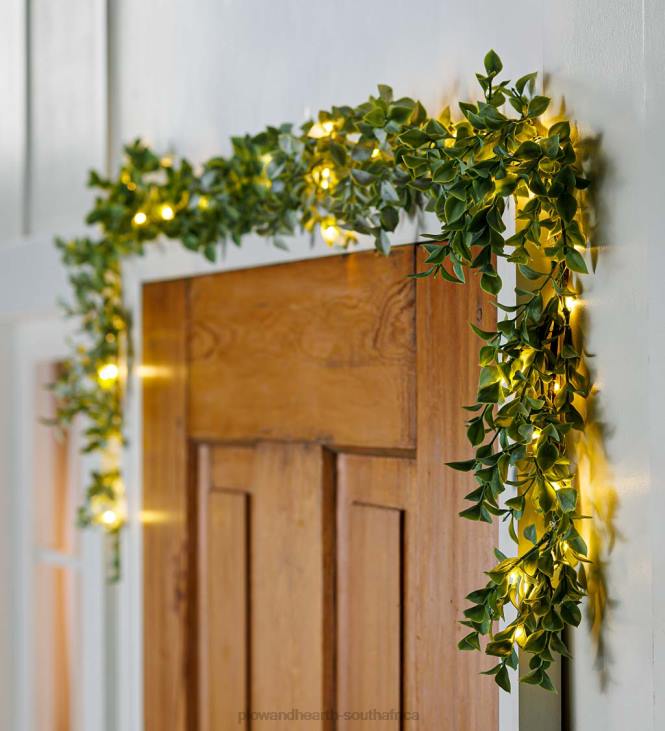 Houseware Plow & Hearth Indoor/Outdoor Battery-Operated Lighted Leaves Garland NFLB1669