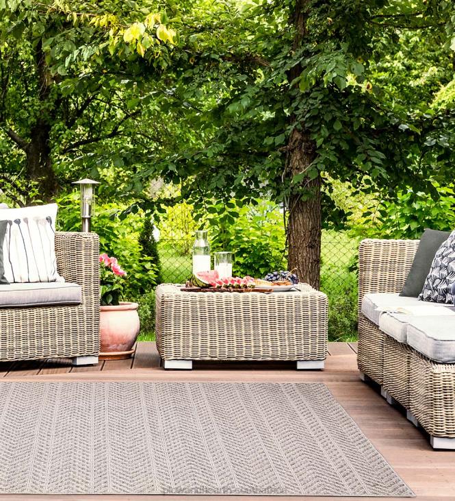 Rugs & Mats Plow & Hearth Indoor/Outdoor Kitty Hawk Chevron Rug NFLB1800