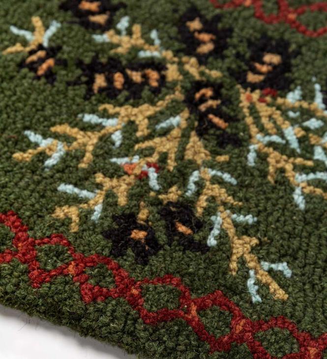 Rugs & Mats Plow & Hearth Pine Cone Hand-Hooked Wool Runner, 1' x 4' NFLB1749