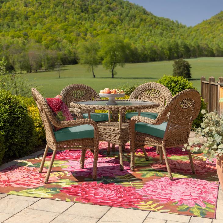Rugs & Mats Plow & Hearth Indoor/Outdoor Chrysanthemum Polypropylene Rug NFLB714