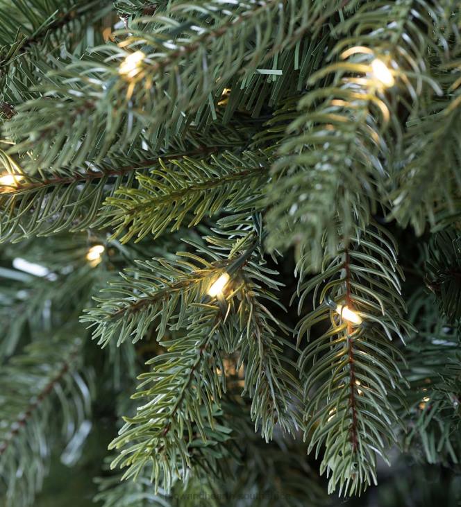Seasonal & Gifts Plow & Hearth Keswick Pine Christmas Tree with Warm White LED Lights NFLB2293