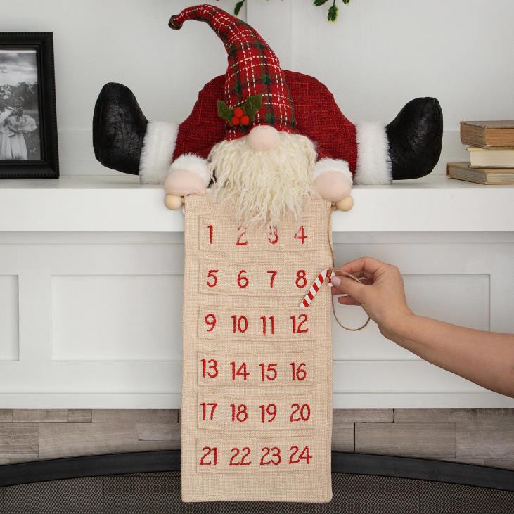 Seasonal & Gifts Plow & Hearth Santa Advent Calendar Shelf Sitter NFLB2223