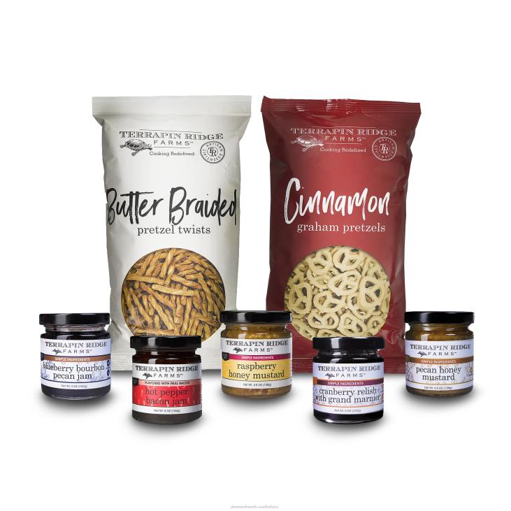 Seasonal & Gifts Plow & Hearth USA-Made Holiday Spread Sampler NFLB3014