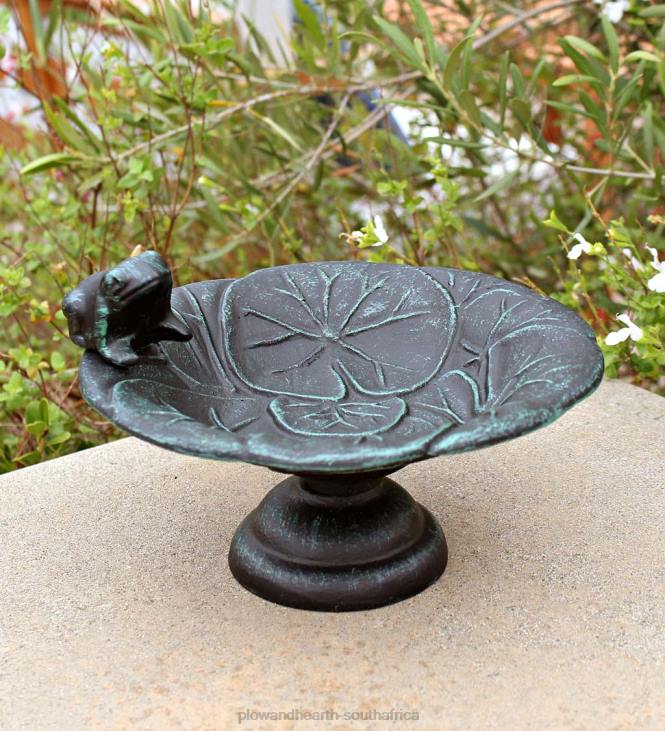 Yard & Garden Plow & Hearth Frog Tabletop Metal Birdbath - Verdigris NFLB838
