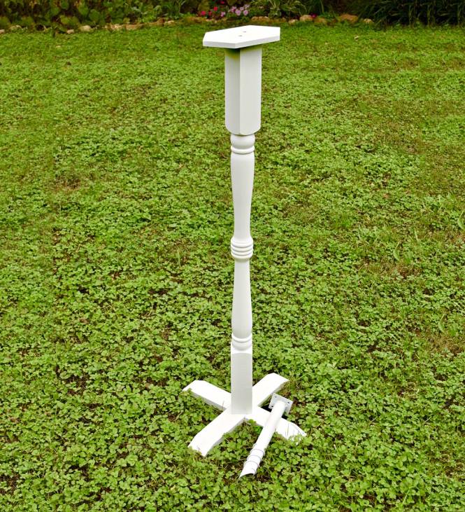 Yard & Garden Plow & Hearth Turned Wood Pedestal Pole For Birdhouse/Feeder with Ground Auger - White NFLB791