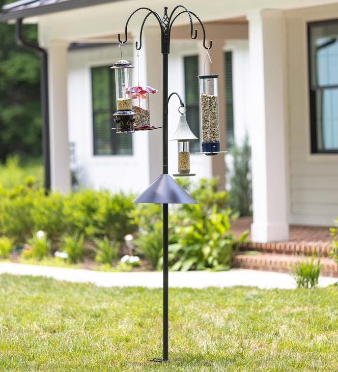 Yard & Garden Plow & Hearth Ultimate Wild Bird Feeding Station with 5 Hooks NFLB736