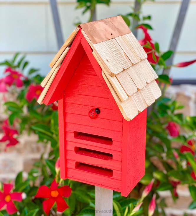 Yard & Garden Plow & Hearth Ladybug House with Mounting Pole - Yellow NFLB897