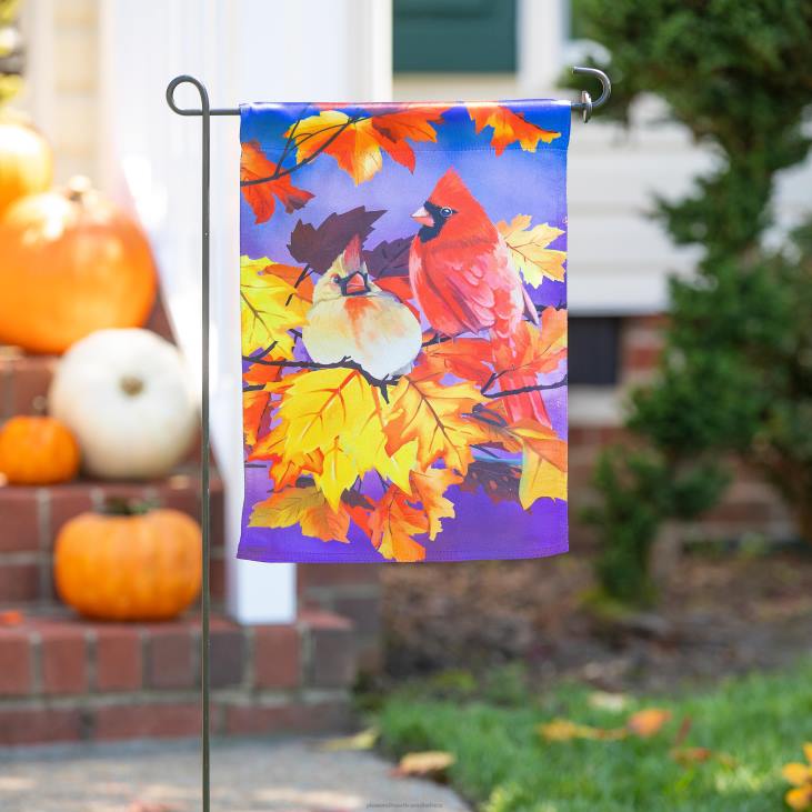 Yard & Garden Plow & Hearth Cardinal Friends Lustre Garden Flag NFLB577