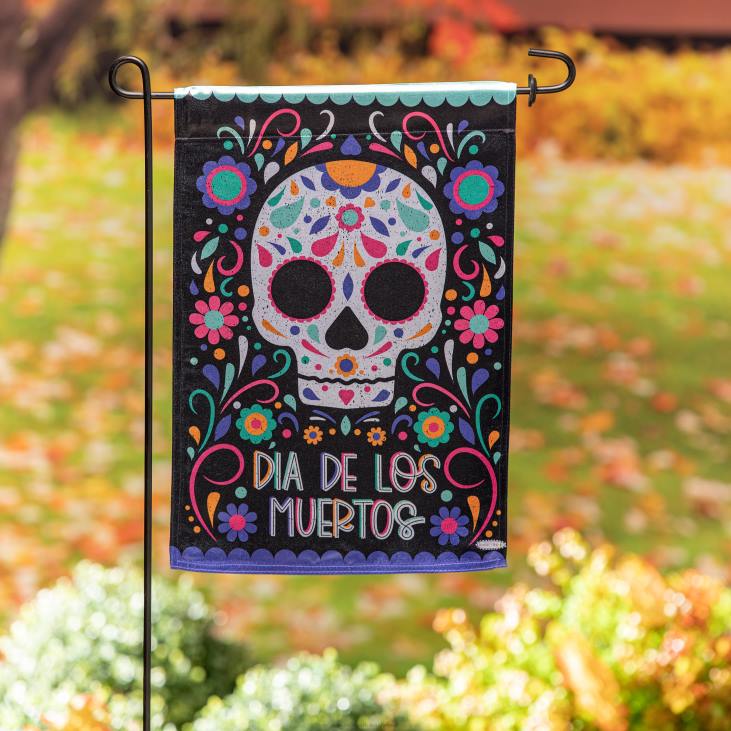 Yard & Garden Plow & Hearth Day of the Dead Lustre Garden Flag NFLB582