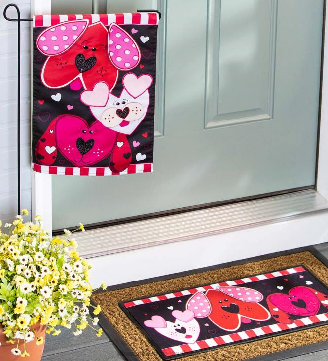 Yard & Garden Plow & Hearth Puppy Love Applique Garden Flag NFLB573