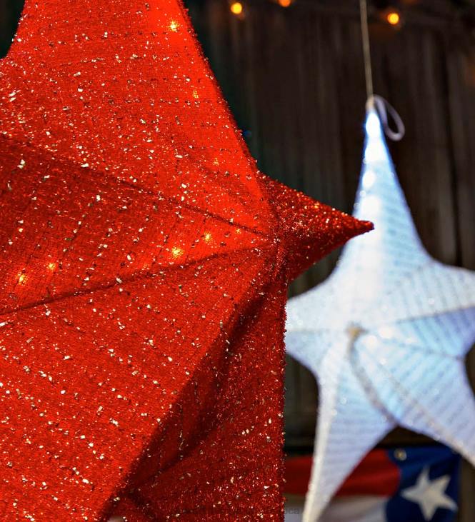 Yard & Garden Plow & Hearth Lighted Hanging Fabric Star NFLB232