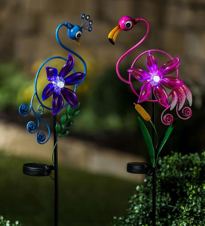 Yard & Garden Plow & Hearth Bobble Bird Solar Garden Stake - Flamingo NFLB134