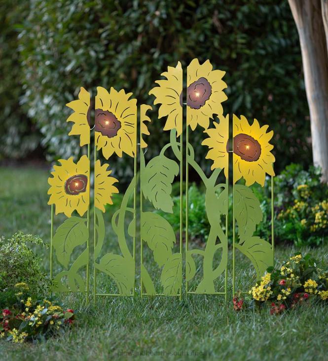 Yard & Garden Plow & Hearth Sunflower Garden Lighted Landscape Panel Stakes, Set of 5 NFLB302