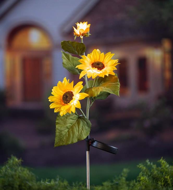 Yard & Garden Plow & Hearth Sunflower Solar Garden Stake NFLB211