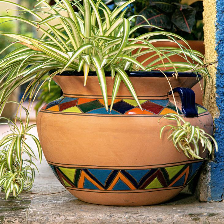 Yard & Garden Plow & Hearth Extra Large Multicolored Talavera Chata Planter NFLB935