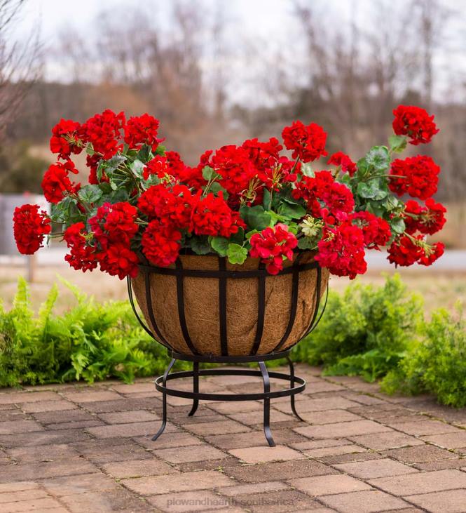 Yard & Garden Plow & Hearth Footed Metal Basket Planter with Coco Liner NFLB914