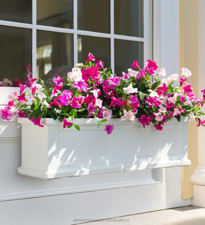 Yard & Garden Plow & Hearth Lexington Self-Watering Window Boxes with Hanging Brackets NFLB925