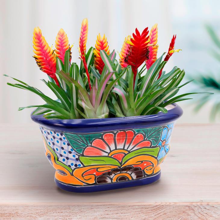Yard & Garden Plow & Hearth White and Navy Talavera Ledge Planter NFLB972