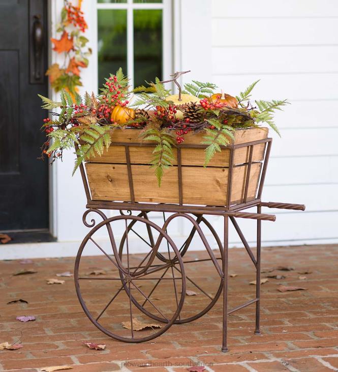 Yard & Garden Plow & Hearth Wooden Wagon Planter/Drink Holder with Wheels NFLB952