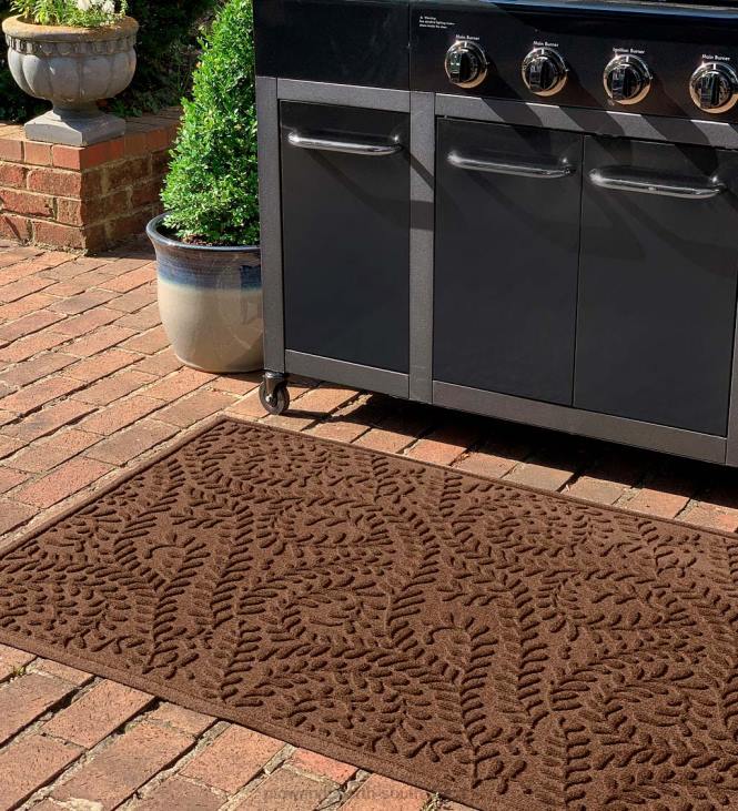 Yard & Garden Plow & Hearth Waterhog Boxwood Grill Mat - Bordeaux NFLB1069