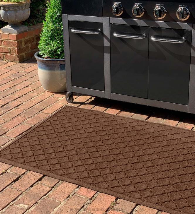 Yard & Garden Plow & Hearth Waterhog Cordova Grill Mat - Bordeaux NFLB1061