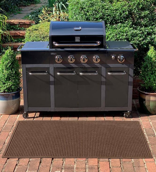 Yard & Garden Plow & Hearth Waterhog Square Pattern Grill Mat - Bordeaux NFLB1065