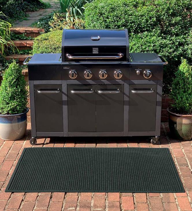Yard & Garden Plow & Hearth Waterhog Square Pattern Grill Mat - Bordeaux NFLB1065